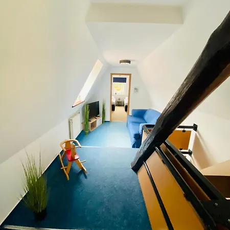 Kapitaens Hus - Traditionelles Reethaus Strandnah, Sauna, Grosser Garten, Pkw-stellplaetze بيت للعطل *