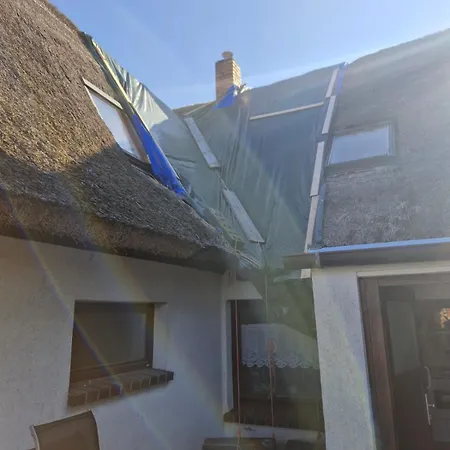 Kapitaens Hus - Traditionelles Reethaus Strandnah, Sauna, Grosser Garten, Pkw-stellplaetze غرال موريتز