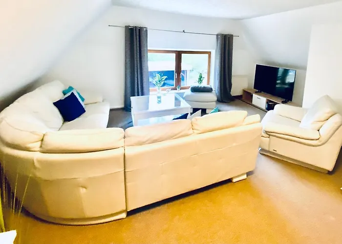 Nyaraló Kapitaens Hus - Traditionelles Reethaus Strandnah, Sauna, Grosser Garten, Pkw-stellplaetze Graal-Müritz